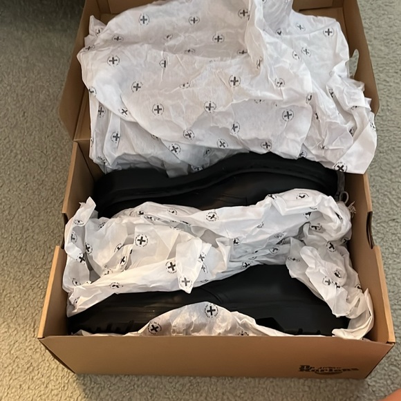 New Women’s Dr. Marten’s 1461 Mono Smooth Leather Oxford Shoes - Picture 10 of 11